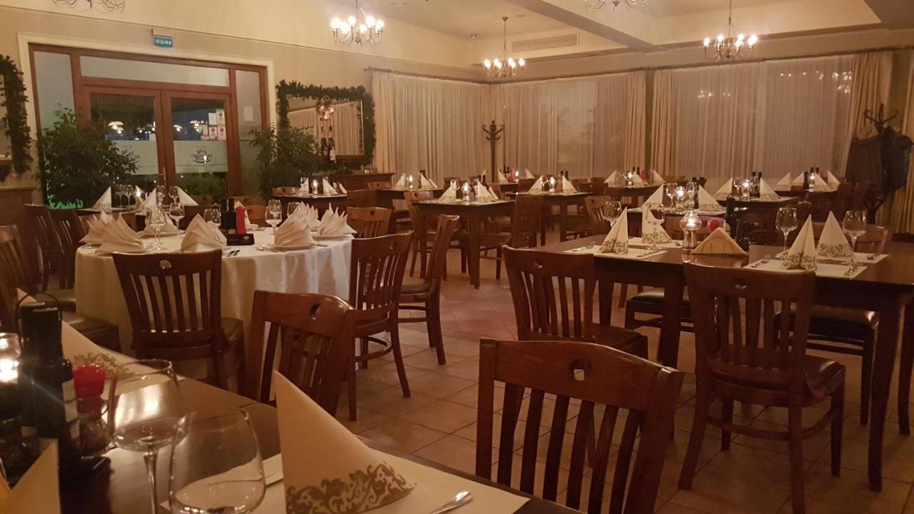 Garden Club Hotel